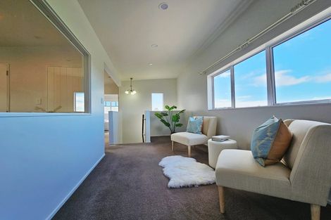 Photo of property in 65 Zara Court, Windsor Park, Auckland, 0632
