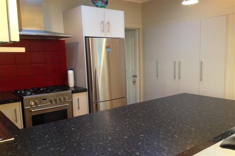 Photo of property in 67 Margan Avenue, New Lynn, Auckland, 0600