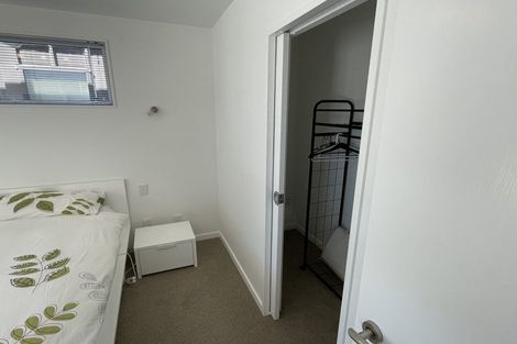 Photo of property in 22 Dorking Road, Brooklyn, Wellington, 6021