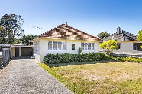 Photo of property in 15 Ihle Street, Terrace End, Palmerston North, 4410