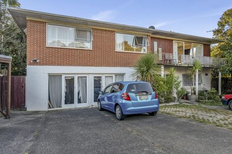 Photo of property in 342 Glenfield Road, Glenfield, Auckland, 0629