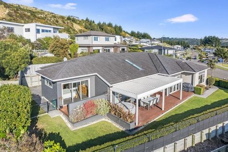 Photo of property in 53 Endeavour Drive, Whitby, Porirua, 5024