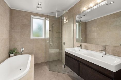 Photo of property in 13 Alderton Drive, Kerikeri, 0230