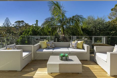 Photo of property in 11a Langana Avenue, Browns Bay, Auckland, 0630