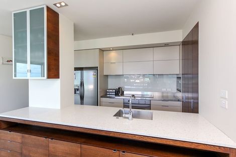 Photo of property in 22 Liardet Apartments, 401/22 Liardet Street, New Plymouth, 4310