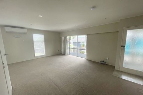 Photo of property in 2/2 Pine Terrace, Howick, Auckland, 2014