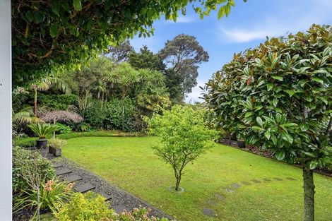 Photo of property in 199 Chelsea View Drive, Chatswood, Auckland, 0626