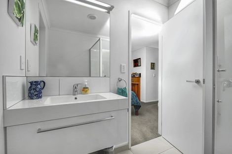 Photo of property in 18 Bird Road, Pirongia, Te Awamutu, 3876