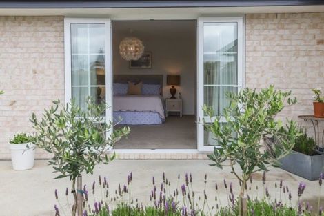 Photo of property in 49 Edgeview Crescent, Fitzroy, Hamilton, 3206