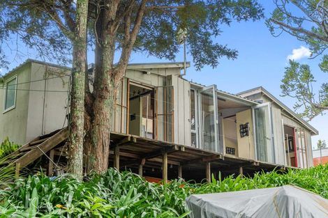 Photo of property in 429 Heatley Road, Whakapirau, Maungaturoto, 0583