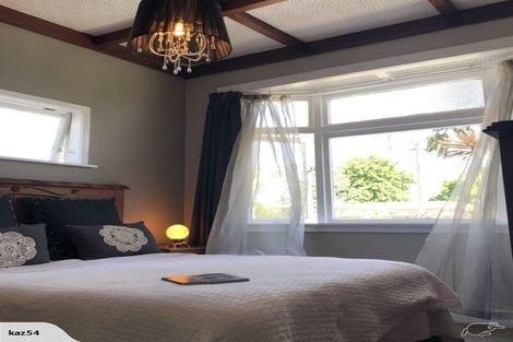 Photo of property in 17 Young Street, Claudelands, Hamilton, 3214