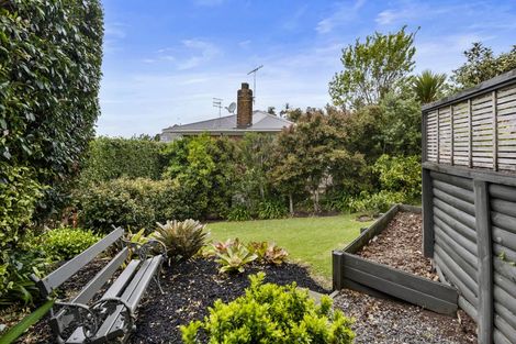 Photo of property in 161 Mellons Bay Road, Mellons Bay, Auckland, 2014