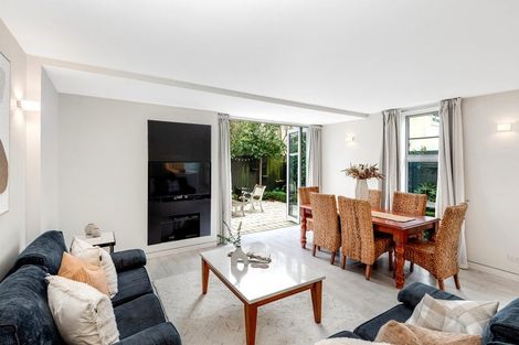 Photo of property in 3/99 Aikmans Road, Merivale, Christchurch, 8014