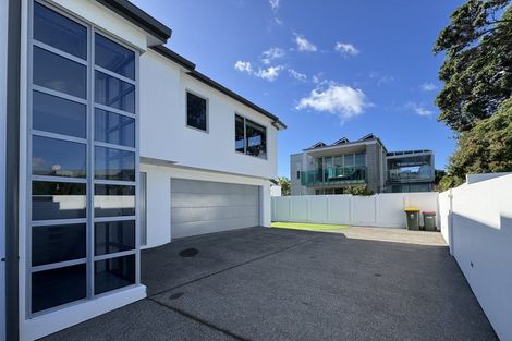 Photo of property in 16 Bucklands Beach Road, Bucklands Beach, Auckland, 2012