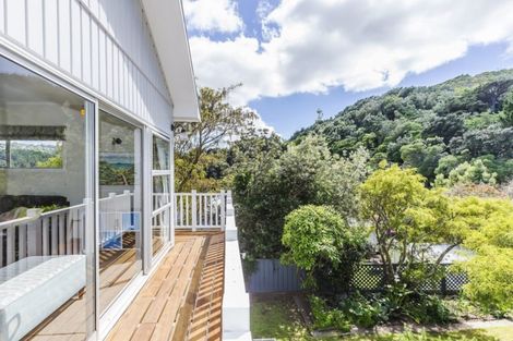 Photo of property in 20 Melbourne Road, Island Bay, Wellington, 6023