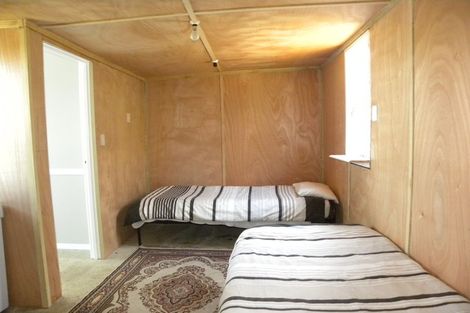 Photo of property in 12 Tahuna Avenue, Raglan, 3225