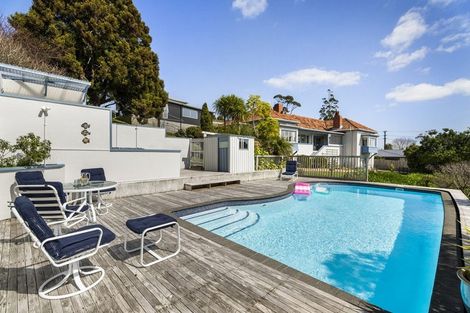 Photo of property in 2c Vipond Road, Stanmore Bay, Whangaparaoa, 0932