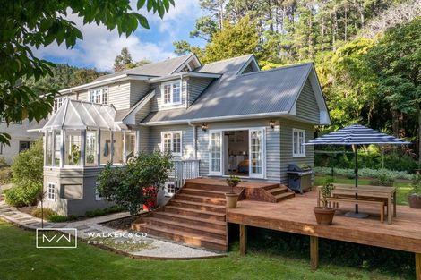 Photo of property in 4 Elmslie Road, Pinehaven, Upper Hutt, 5019