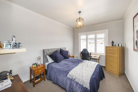 Photo of property in 126 Heretaunga Street, Palmerston North, 4414