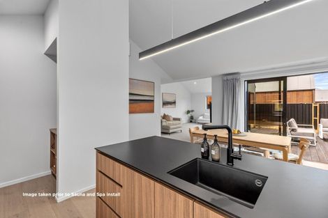 Photo of property in 2 Rubus Street, Wanaka, 9382