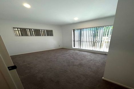 Photo of property in 32 Lime Hill Rise, Flat Bush, Auckland, 2019