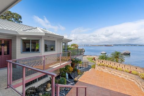 Photo of property in 23 Beach Road, Whangarei Heads, Whangarei, 0174
