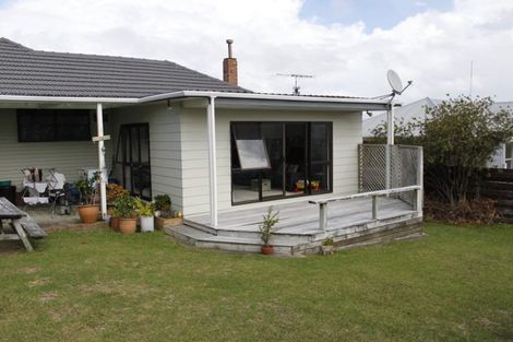 Photo of property in 2/17 Tristram Avenue, Forrest Hill, Auckland, 0620