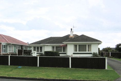 Photo of property in 37 Churchill Street, Kensington, Whangarei, 0112
