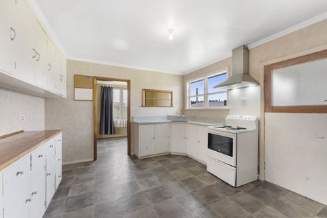 Photo of property in 15 Fox Street, Woodville, 4920