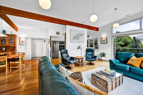 Photo of property in 12 Leatham Avenue, Strandon, New Plymouth, 4312