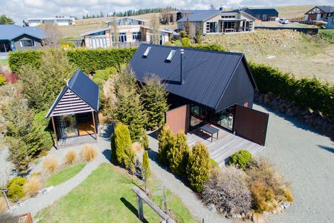 Photo of property in 17 D'archiac Drive, Lake Tekapo, 7999