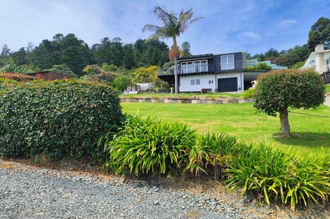 Photo of property in 21 Adams Road, Thornton Bay, Thames, 3575