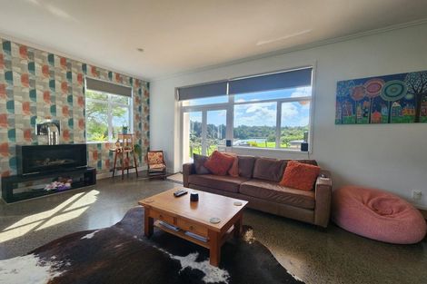 Photo of property in 12b Kororako Grove, Whalers Gate, New Plymouth, 4310