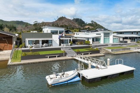 Photo of property in 314 Waterways Parade, Pauanui, Hikuai, 3579