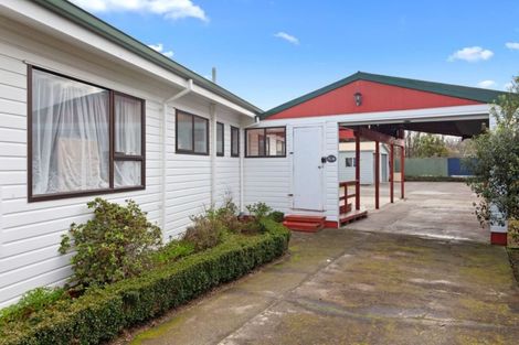 Photo of property in 15 Kauri Street, Edgecumbe, 3120