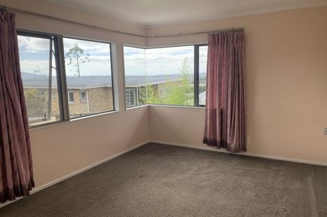 Photo of property in 2/19 Martin Crescent, Northcote, Auckland, 0627