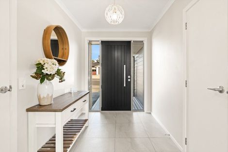 Photo of property in 95 Severn Street, Green Island, Dunedin, 9018