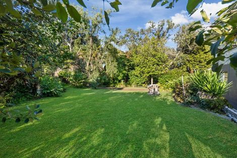 Photo of property in 1 Cliff Lane, Glenbrook, Waiuku, 2681