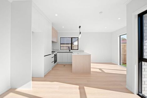 Photo of property in 7 Brough Place, St Andrews, Hamilton, 3200