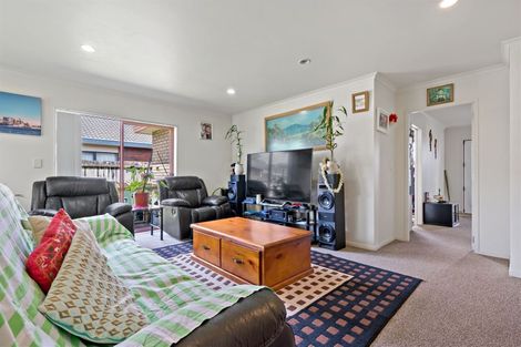 Photo of property in 5 Ettrick Lane, Papakura, 2110