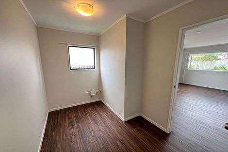 Photo of property in 29 Awaroa Road, Sunnyvale, Auckland, 0612