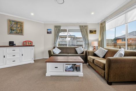 Photo of property in 21 Mews Place, Forest Lake, Hamilton, 3200