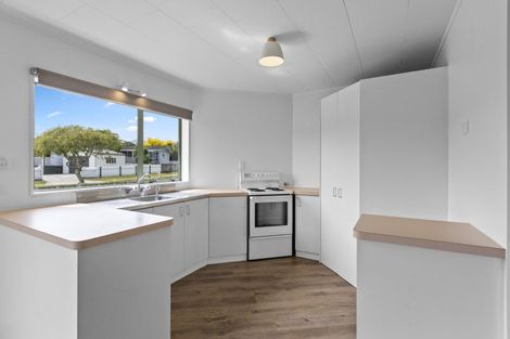 Photo of property in 16 Hickford Place, Okato, 4335