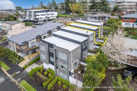 Photo of property in 4/12 Scotland Place, Hillcrest, Hamilton, 3216