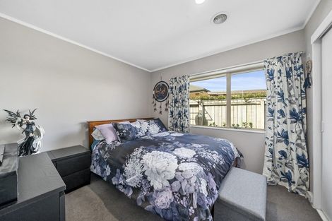 Photo of property in 100 Cedar Drive, Paraparaumu Beach, Paraparaumu, 5032