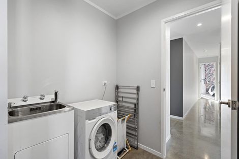 Photo of property in 9 Smith Street, Lepperton, New Plymouth, 4373