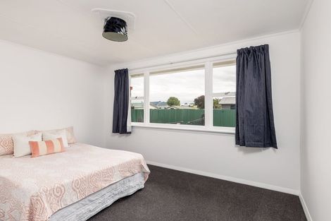 Photo of property in 81 Timaru Road, Waimate, 7924