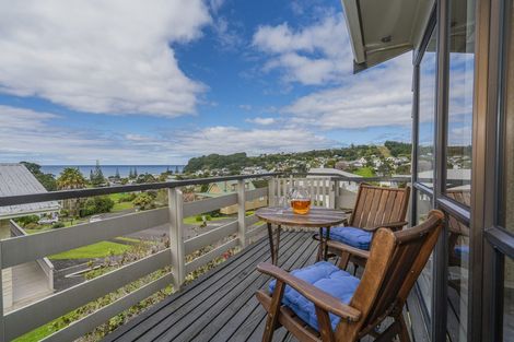 Photo of property in 114 Tuna Place, Onemana, Whangamata, 3691