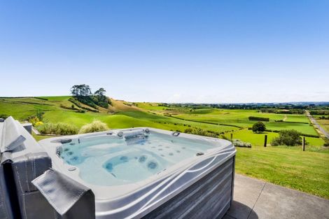 Photo of property in 32 Bird Road, Bird Road, Stratford, 4393