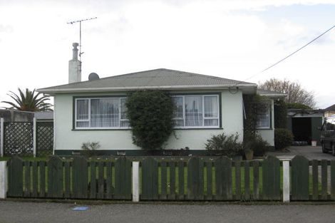 Photo of property in 76 Cameron Crescent, Masterton, 5810